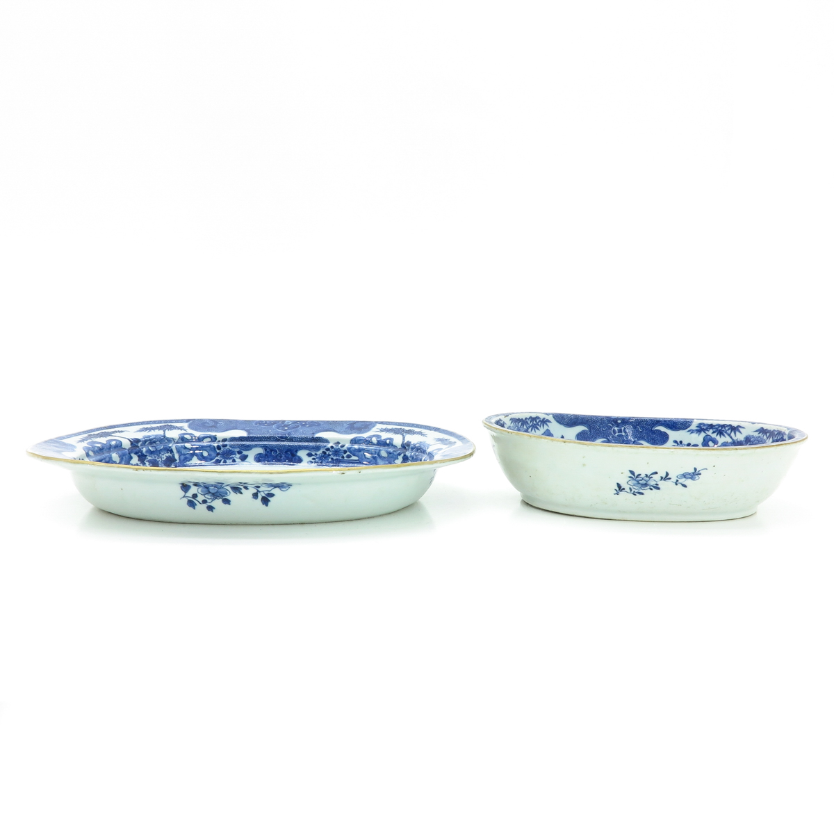 Blue and White Serving Pieces - Image 3 of 3