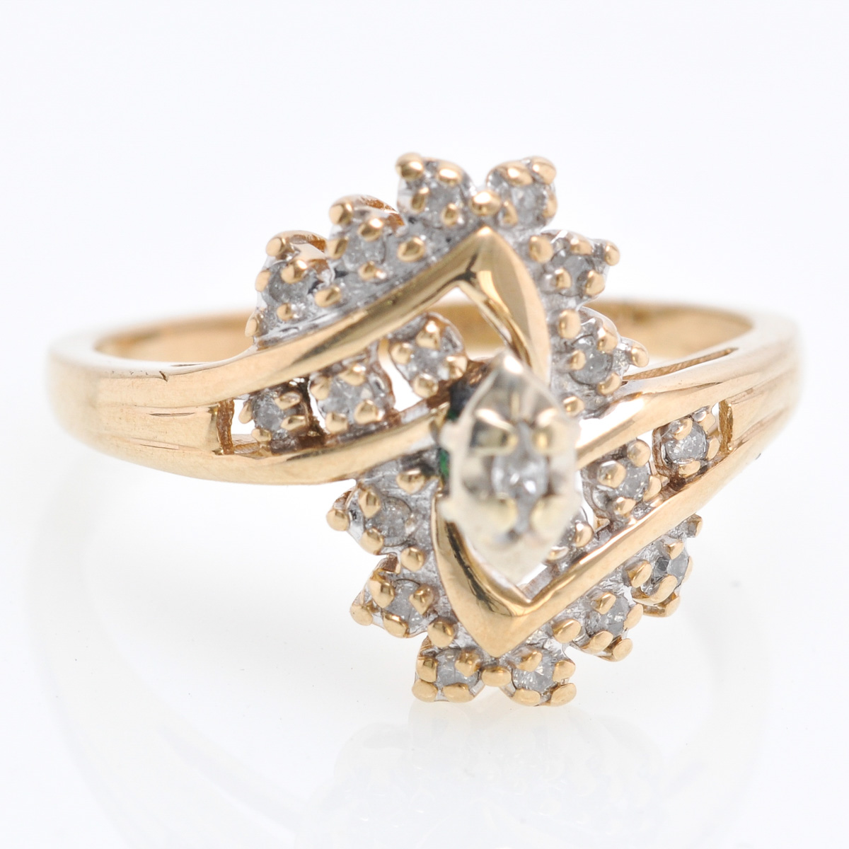 A 10KG Ladies Diamond Cocktail Ring - Image 2 of 4