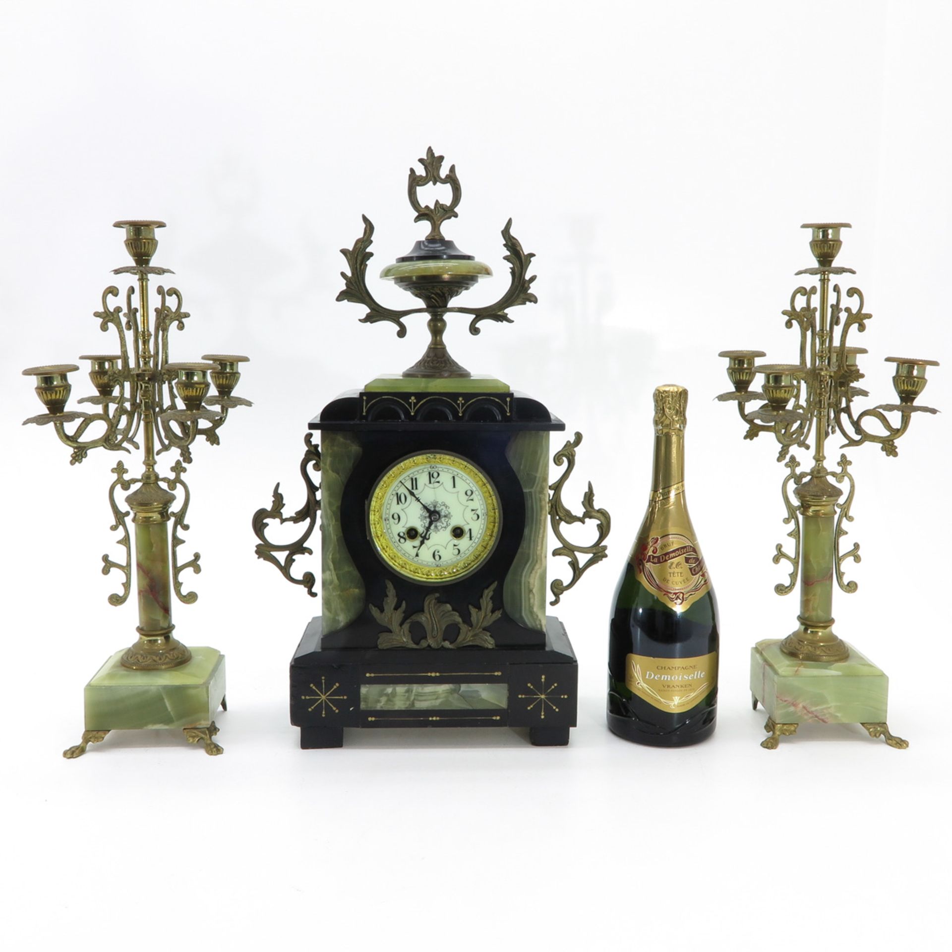 A 19th Century Three Piece Clock Set - Bild 7 aus 7