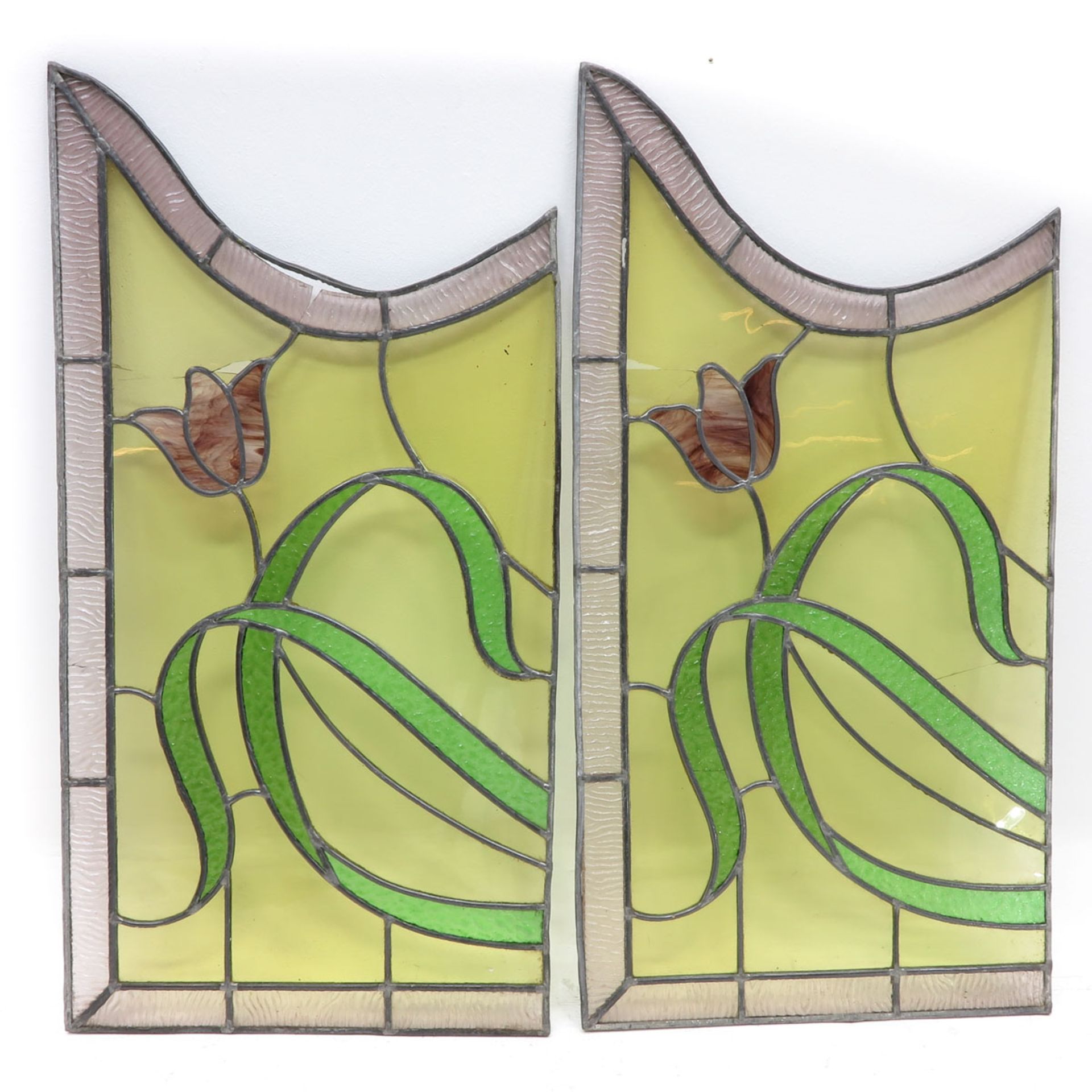 Collection of Fifteen Art Nouveau Stained Glass Panels - Bild 2 aus 9