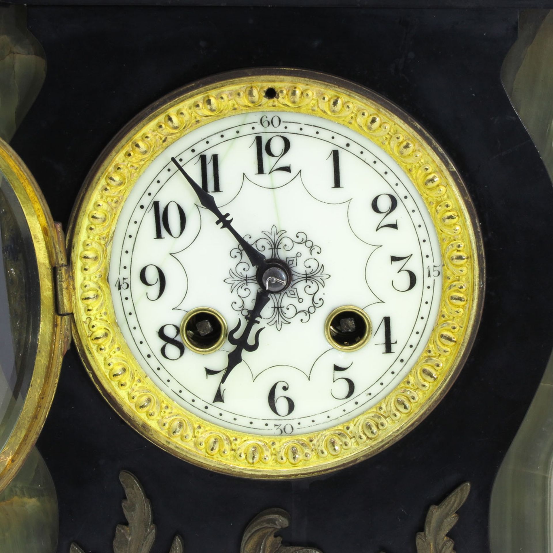 A 19th Century Three Piece Clock Set - Bild 6 aus 7