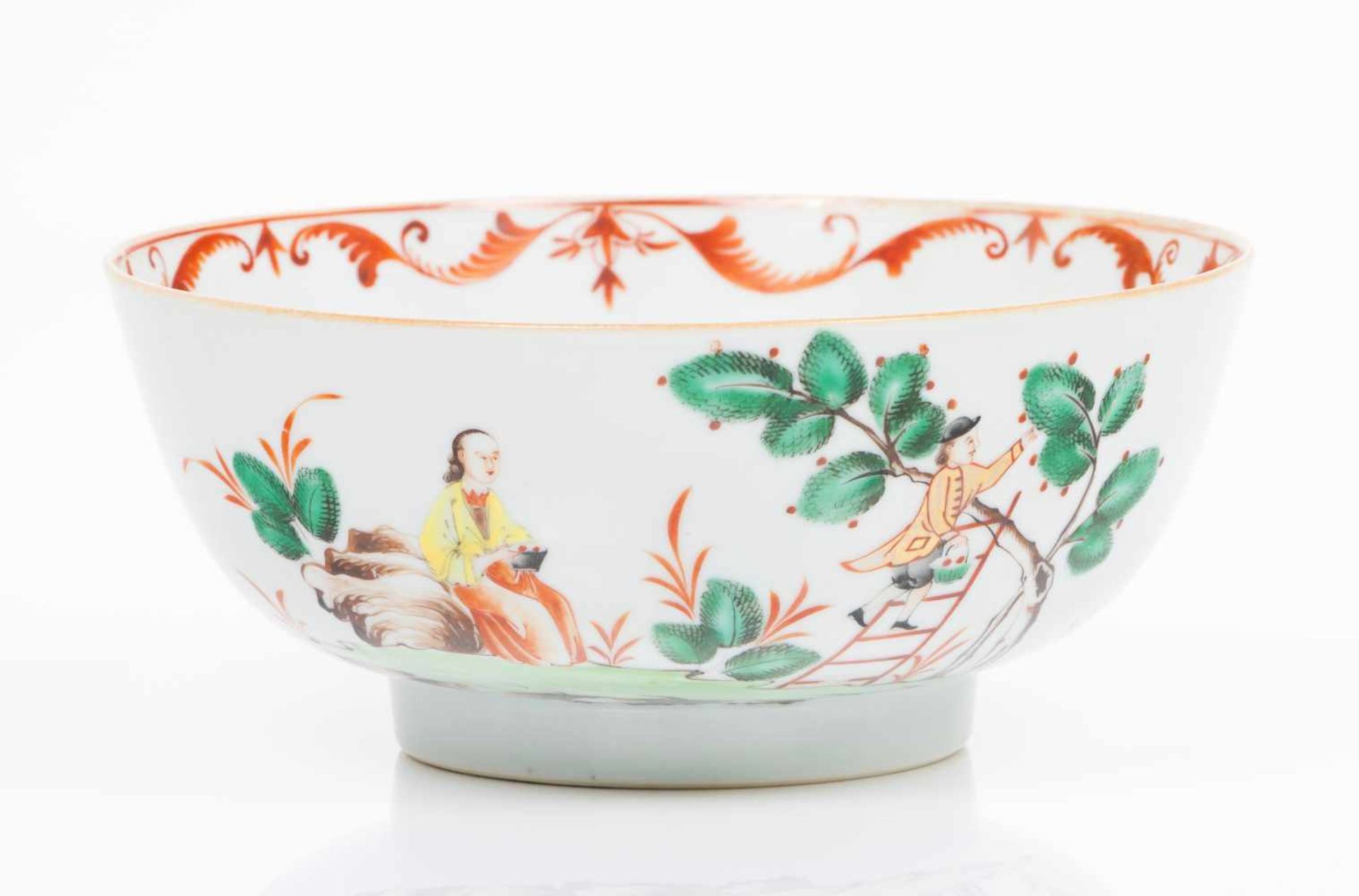 A bowlChinese export porcelainPolychrome "Famille Rose" enamels and iron oxide decoration