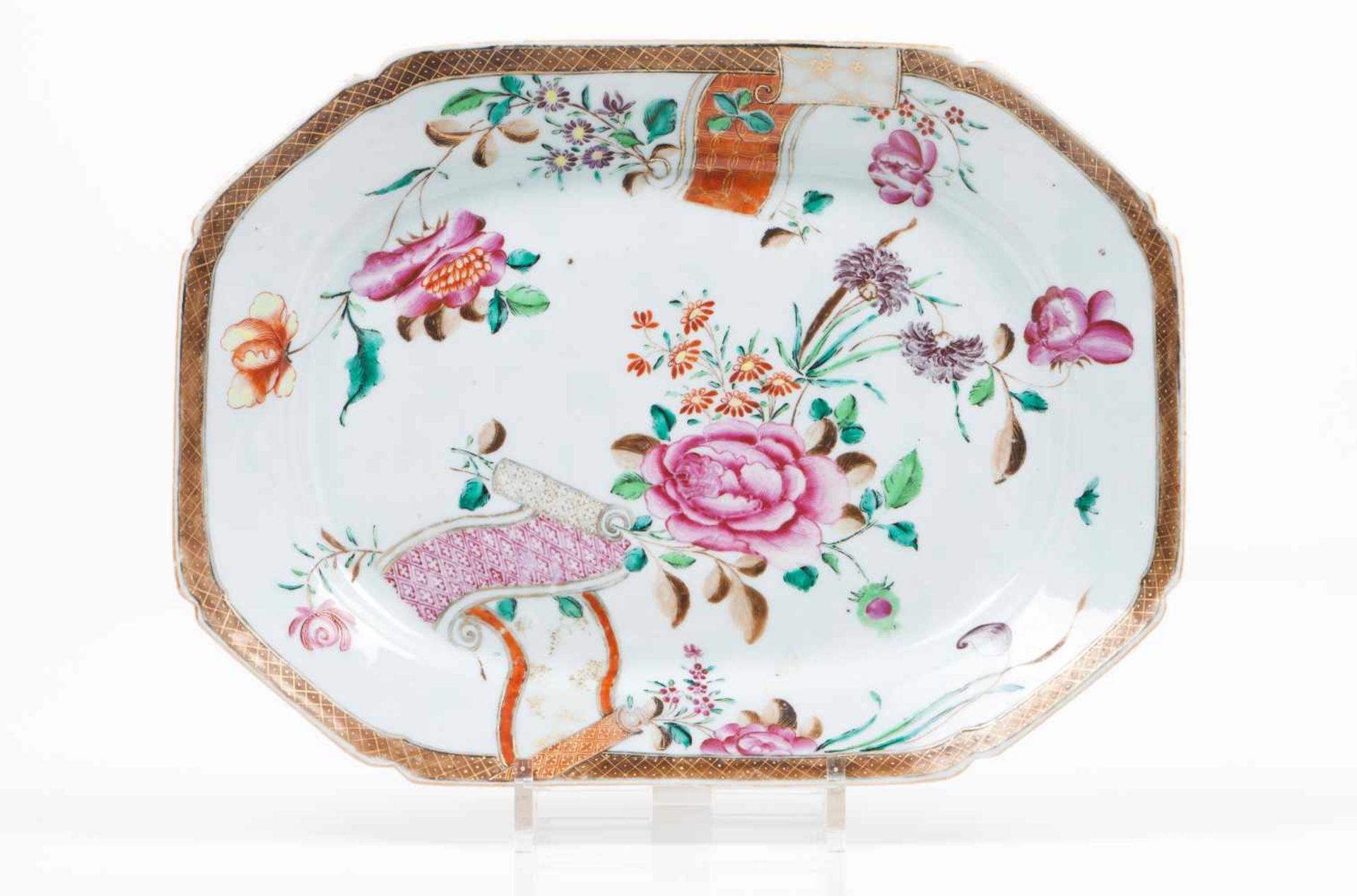 An octagonal platterChinese export porcelainPolychrome "Famille Rose" enamels floral and scroll