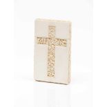 A card casePart carved ivory with oriental figuresChina, 19th century10,5x6,5 cm- - -15.00 % buyer's