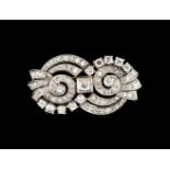 A Belle Époque broochPlatinum 800/000Spirals set with 13 brilliant cut diamonds (ca.1.20ct) and 54