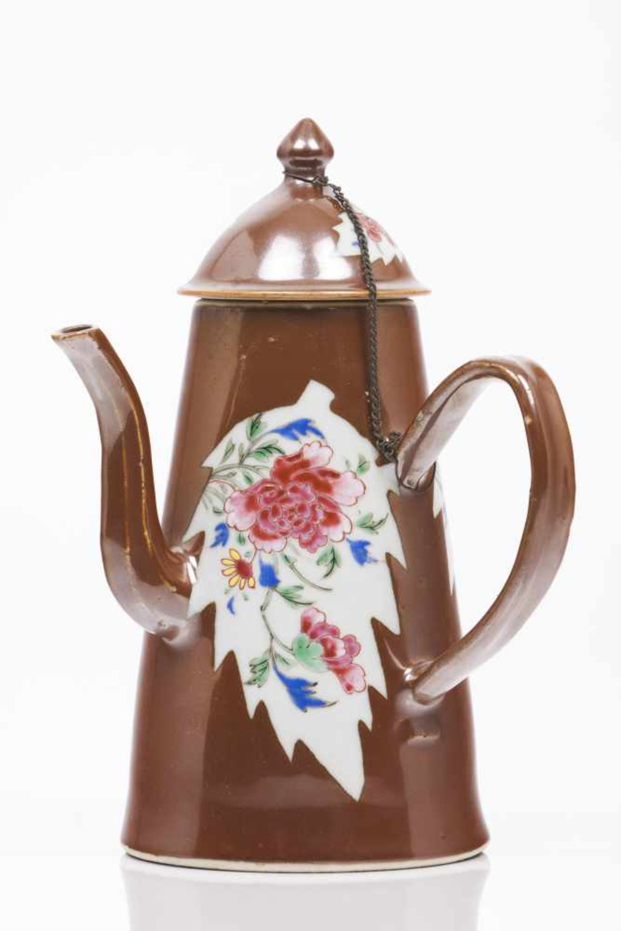 A chocolate potChinese export porcelainChocolate coloured decoration of "Famille Rose"
