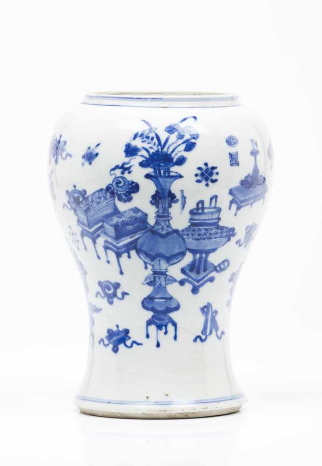 A potChinese porcelainBlue underglaze decoration with precious objectsQing dynasty(shortened neck)