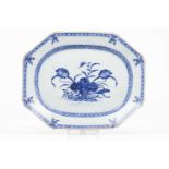 A large octagonal trayChinese export porcelainBlue floral decorationLip with butterfliesQianlong