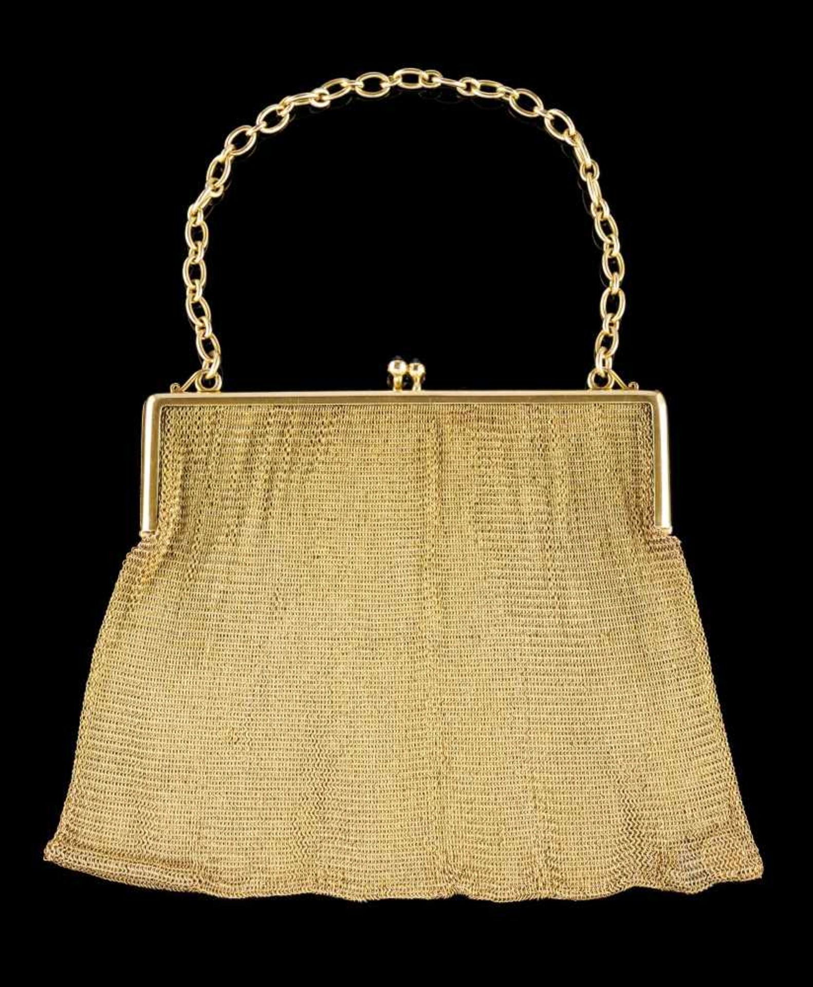 A Belle-époque toilette purse<