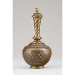 Ottoman bottle with lid