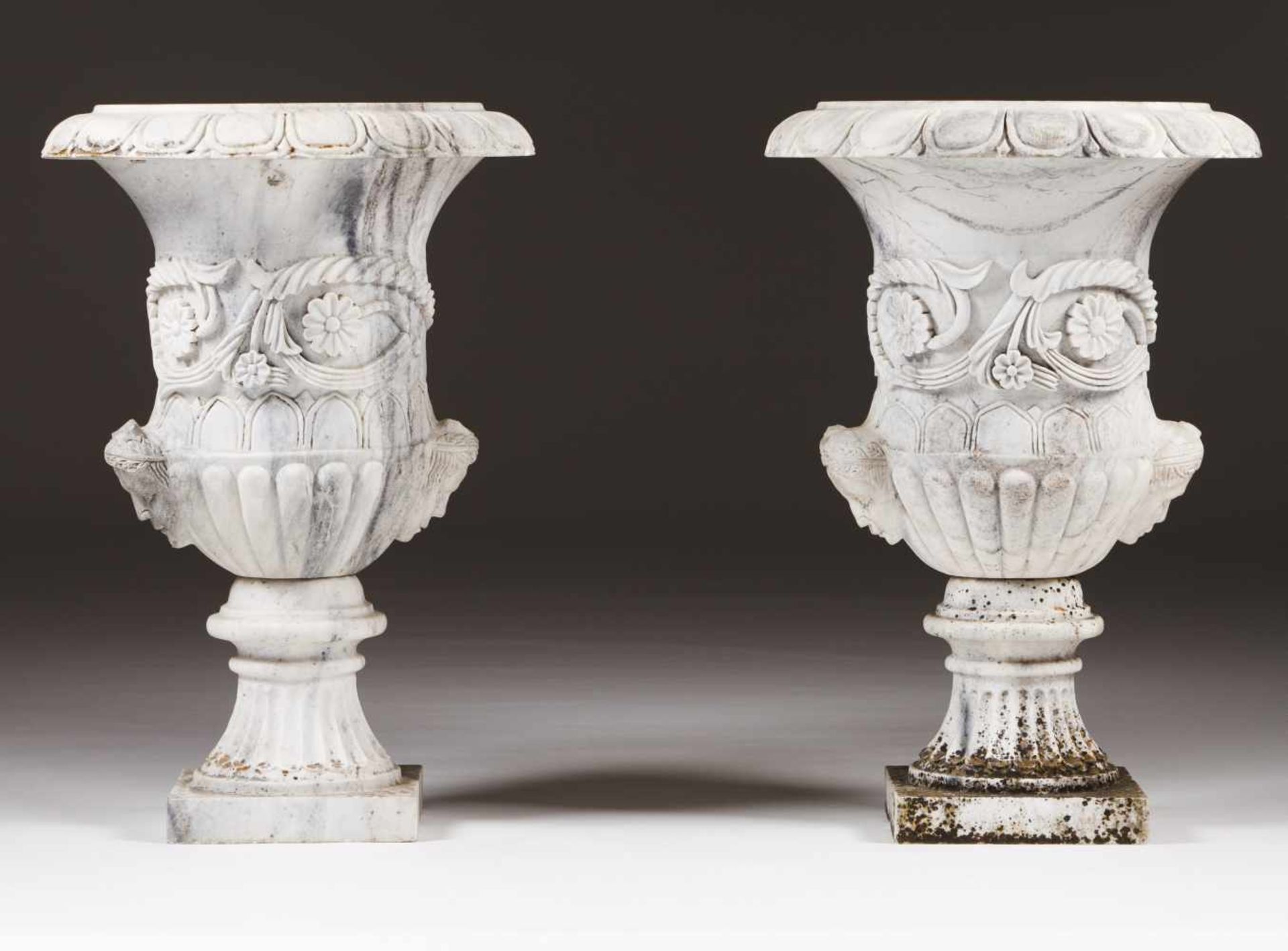 Pair of vases Medicis