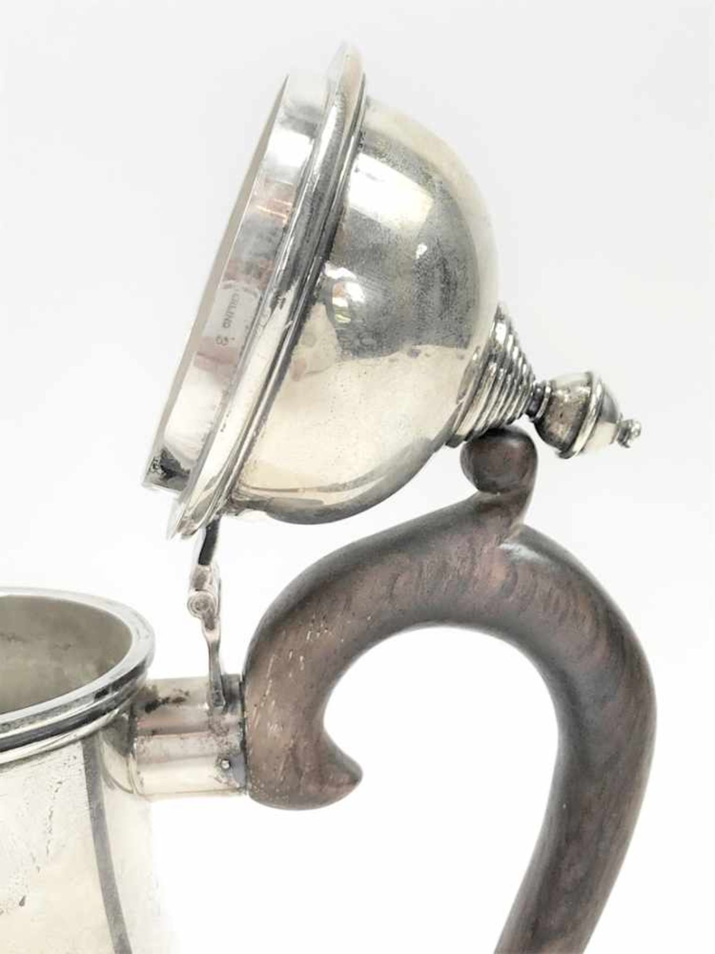 Schwanenhals-Kaffeekanne mit Holzgriff in 925er Silber, hergestellt in der Silberschmiede Gorham, - Bild 8 aus 18