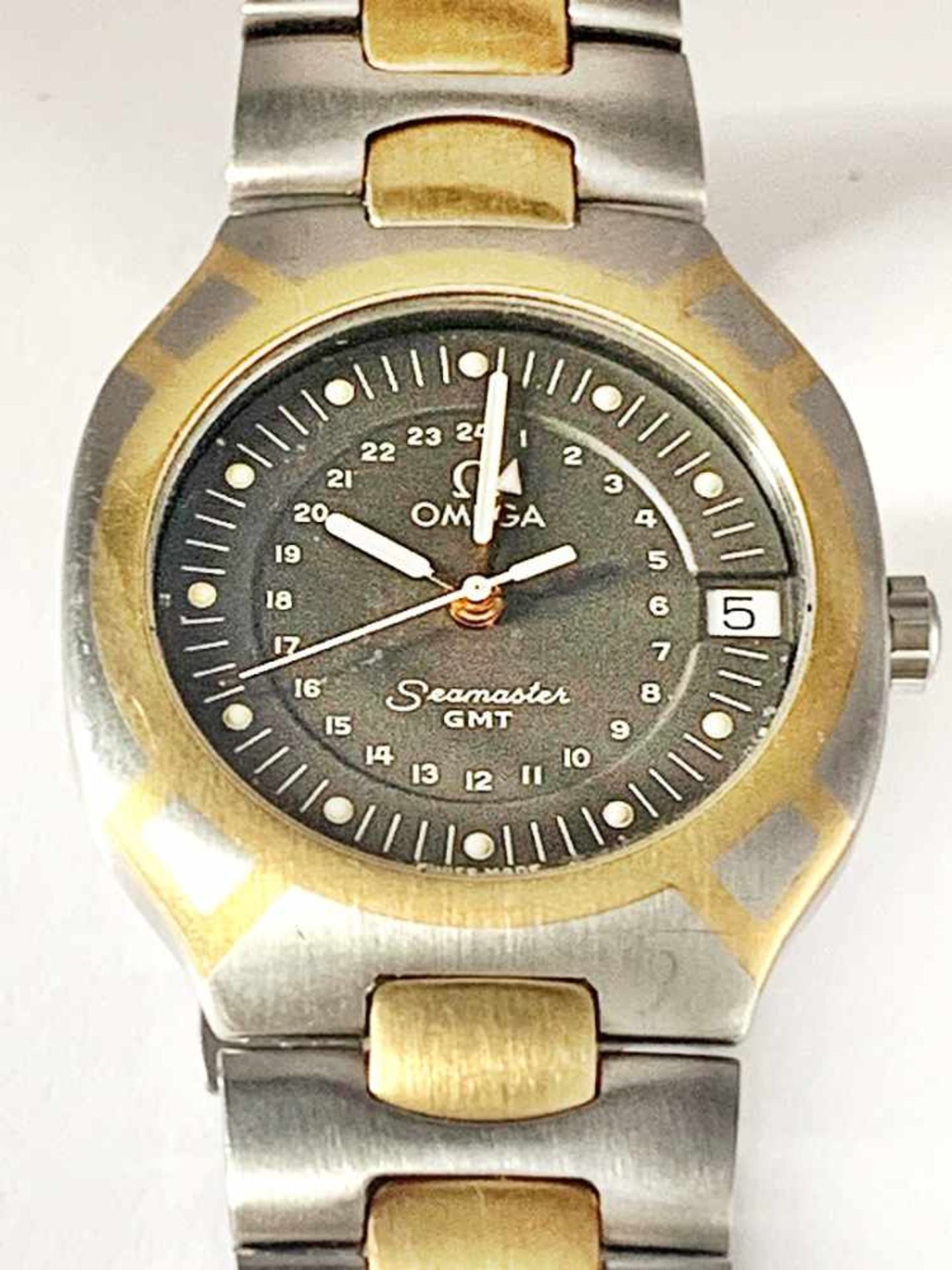 OMEGA Seamaster Herrenarmbaduhr, Medium Size, Quartz; Ø ca. 33 mm. Zustand 2-, Uhr steht, Batterie - Bild 2 aus 9