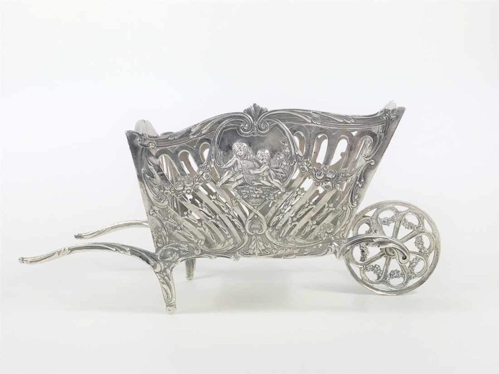 Schubkarre mit drehbarem Rad, 835er Silber, Handarbeit, Puttidarstellungen, Rosen und - Bild 7 aus 16