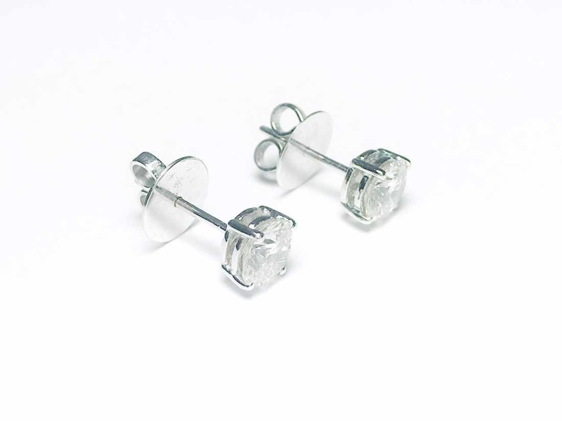 1 Paar Ohrstecker 750 WG / 000, 2 Brillanten: 1.) 1,00 ct, Farbe I vsi 2 punziert); 2.) 1,02 ct, - Bild 4 aus 12