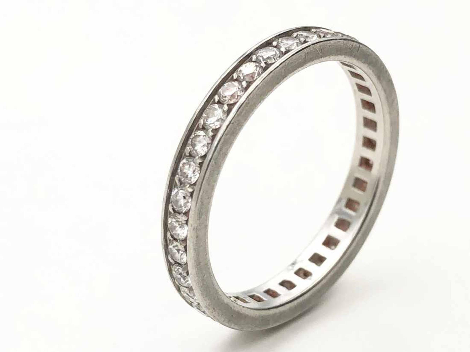 BULGARI Memory-Ring, 950 Platin / 5,2 g, 32 Brillianten ingesamt 0,82 ct Tw vsi, Papiere von 09/ - Bild 6 aus 18