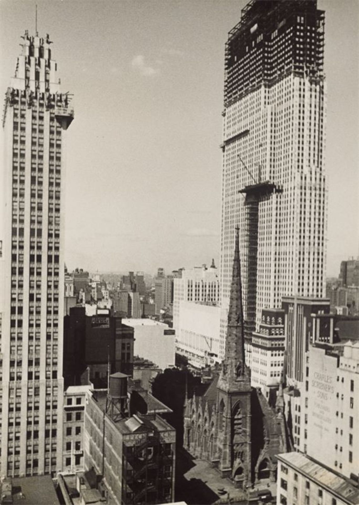 Dr. Paul Wolff (Mühlhausen 1887 – 1951 Frankfurt/Main)„New York. Rechts Rockefeller Centre“.