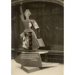 El (Lasar Markowitsch) Lissitzky (Potschinok, Smolensk 1890 – 1941 Moskau)Figurine von Michail