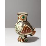 Pablo Picasso (Málaga 1881 – 1973 Mougins)Vase „Chouette“. 1968Ton (weißer Scherben), graviert,