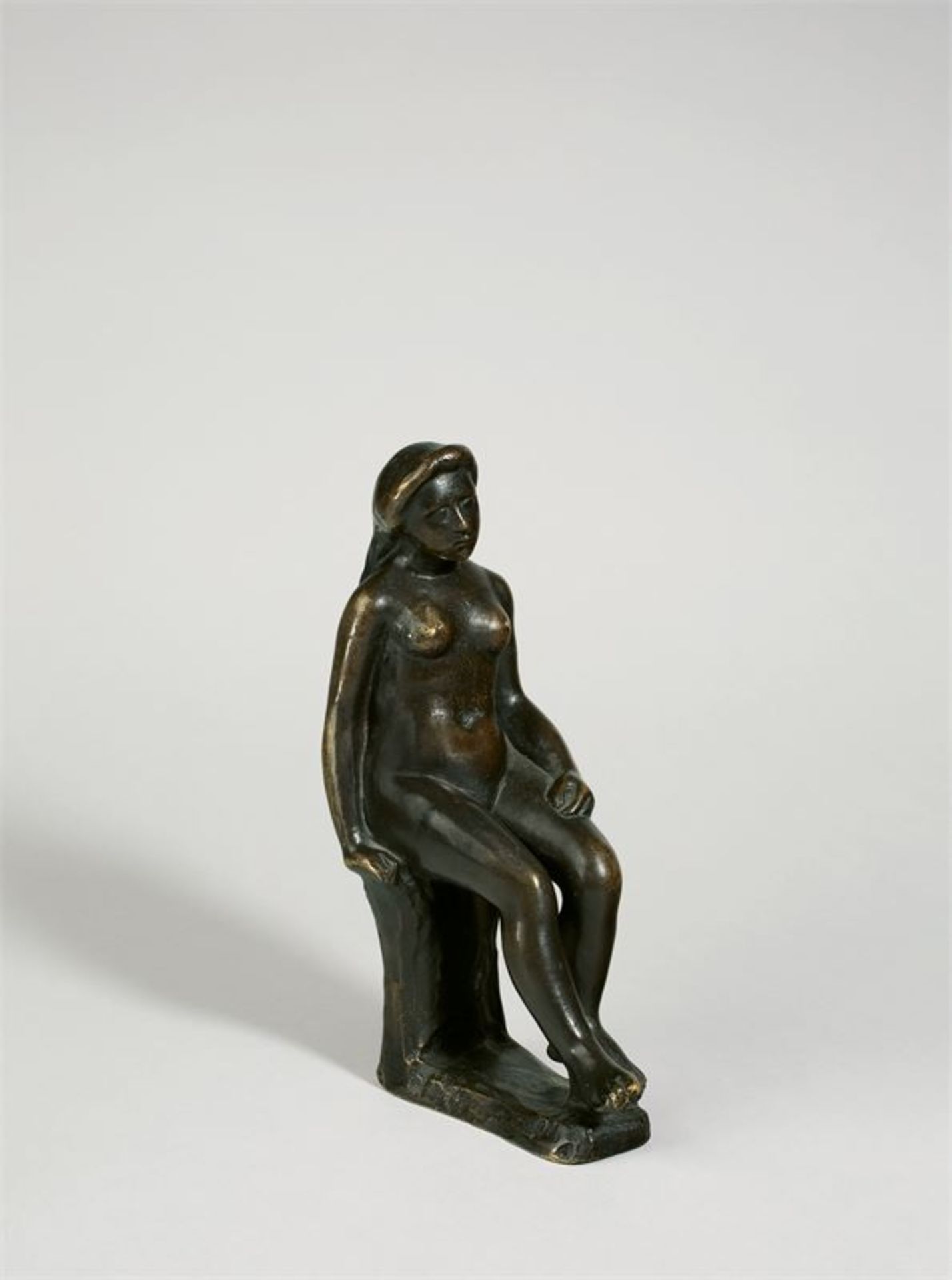 Aristide Maillol (1861 – Banyuls-sur-Mer – 1944)Femme assise aux cheveux longs. Circa 1908Bronze