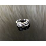 18CT White Gold with Diamond Ring