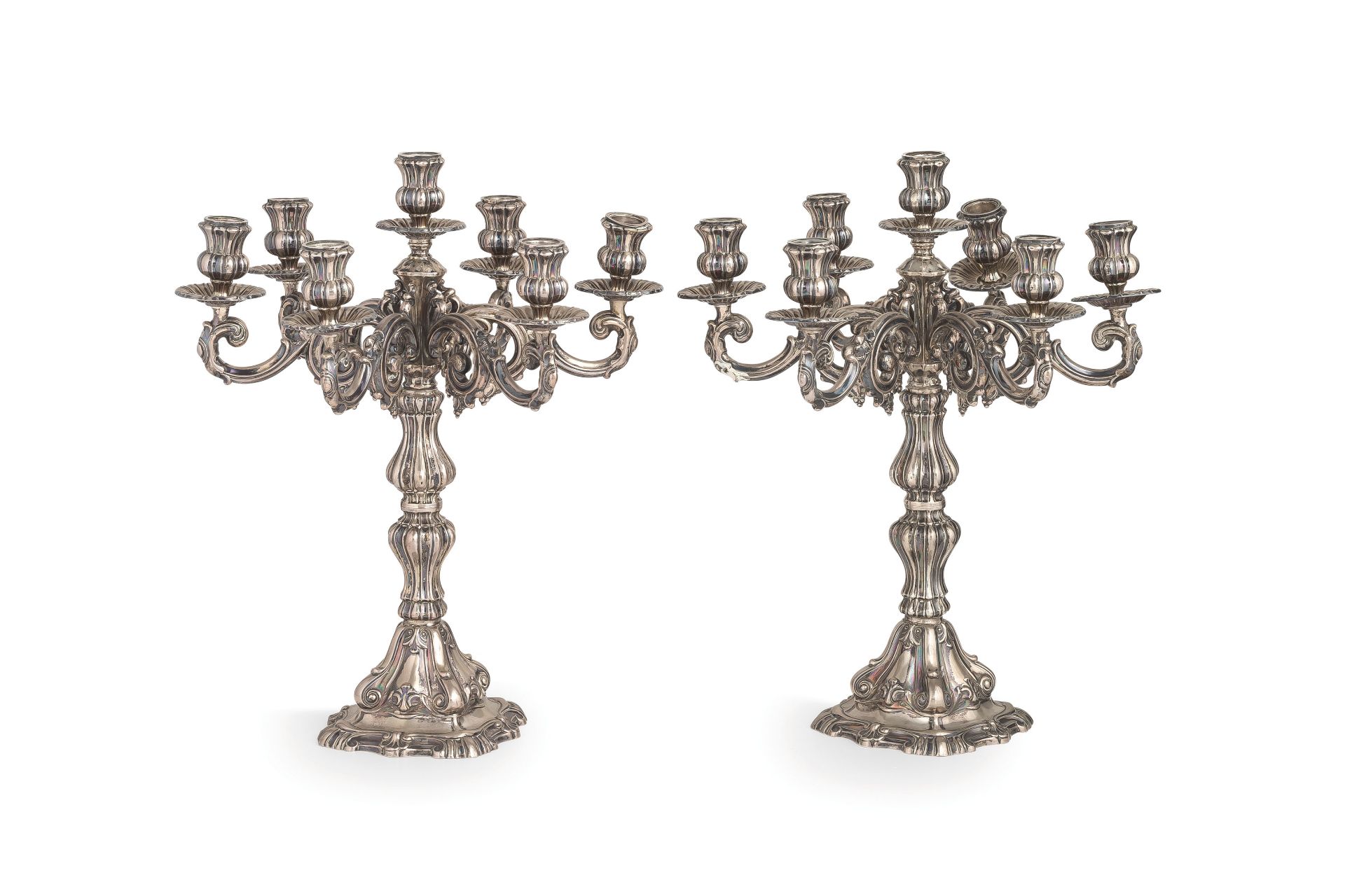 COPPIA DI CANDELABRI IN ARGENTO, VERCELLI, XX SECOLO