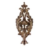 COPPIA DI APPLIQUES IN LEGNO INTAGLIATO E ARGENTATO,