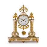 OROLOGIO DA APPOGGIO IN MARMO BIANCO E BRONZO DORATO,