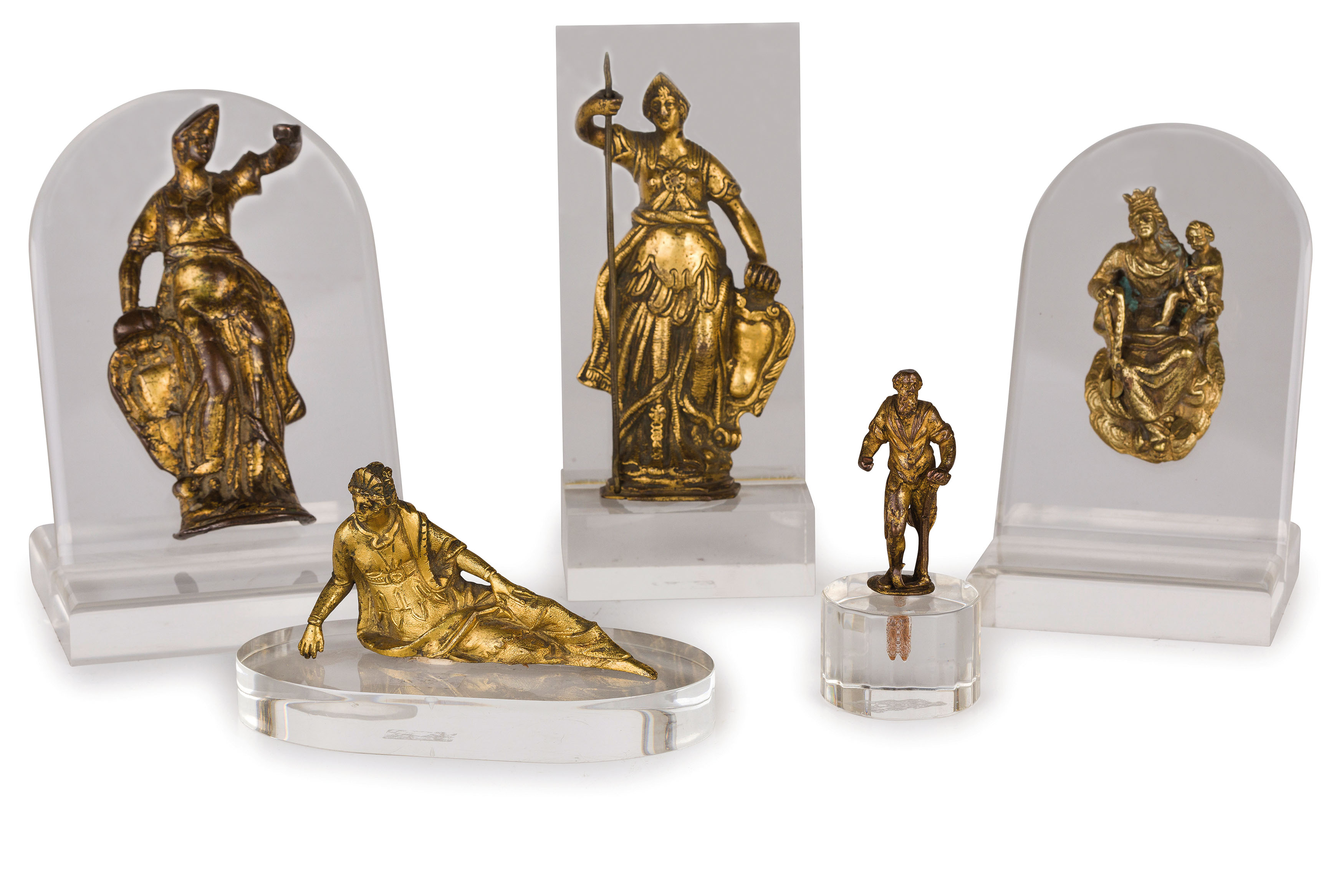 NOVE PICCOLE SCULTURE IN BRONZO DORATO