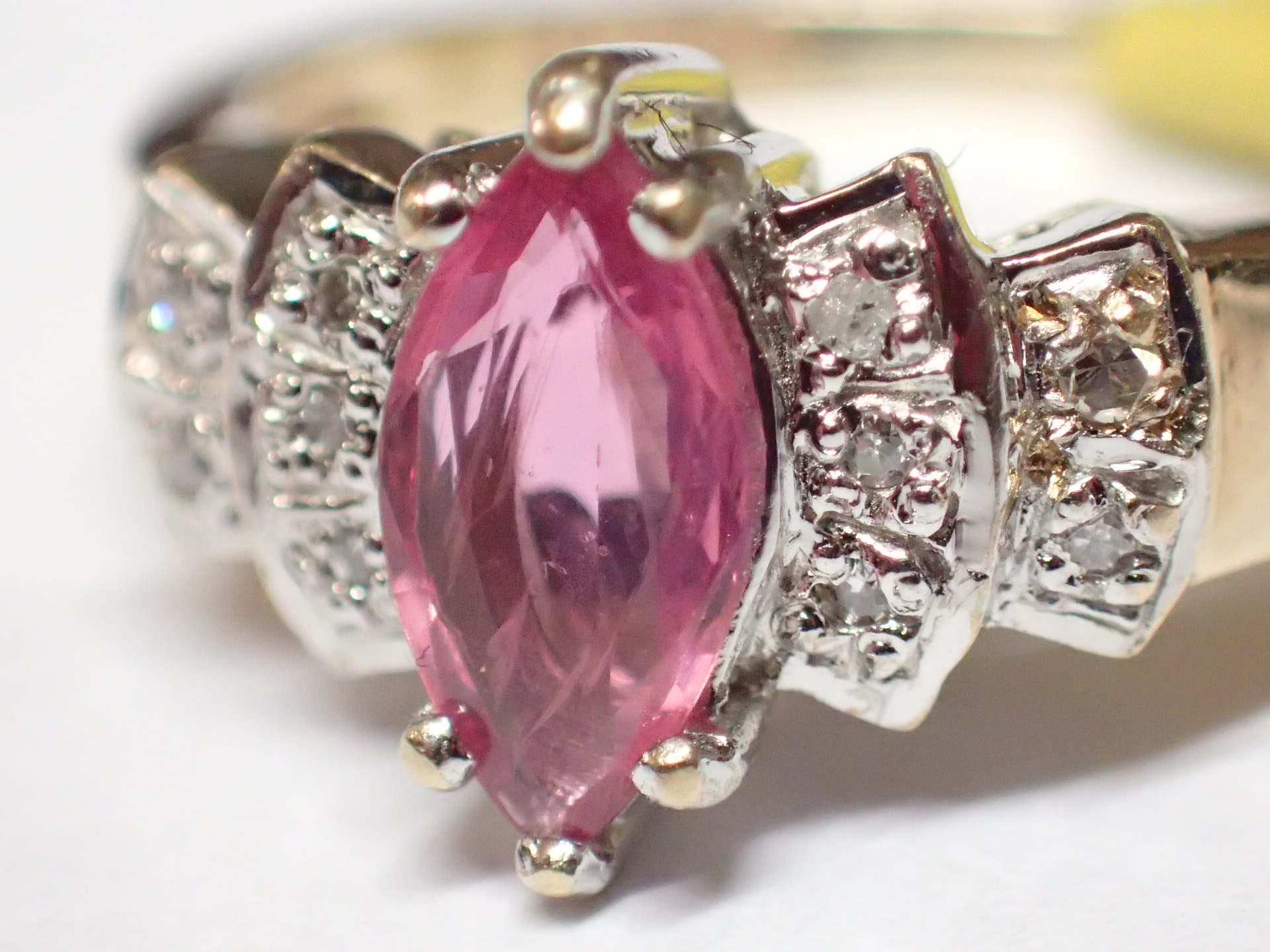 9ct gold pink sapphire ruby and diamond - Image 2 of 2