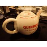 Carlton Ware Guinness teapot H: 12 cm