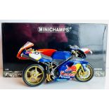 Minichamps 1/12 Scale 122 001247 Ducati 996 Superbike John Reynolds 2000 Boxed