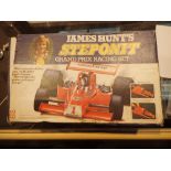 James Hunt Step on It GP racing set CONDITION REPORT: The figurine is not present