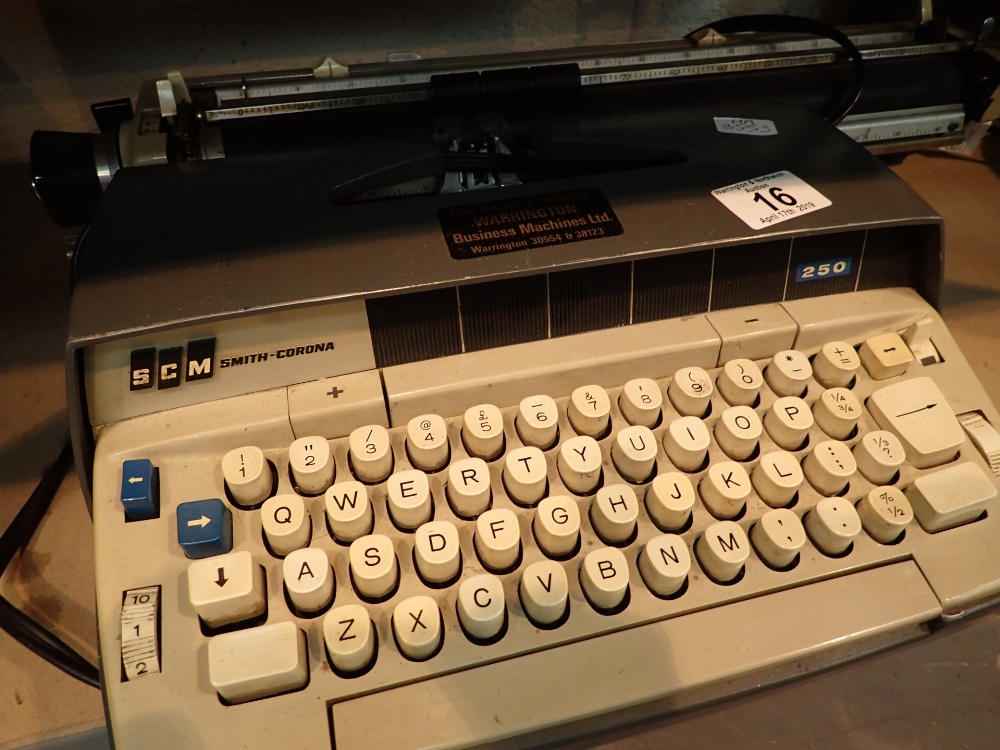 SCM Smith Corona 250 electric typewriter