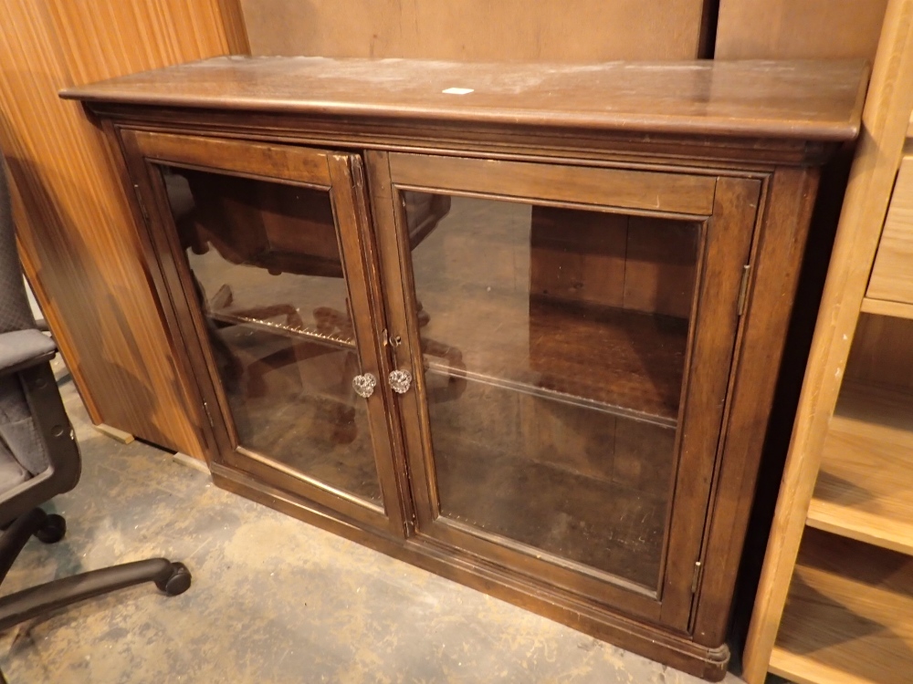 Antique oak bookcase with twin glazed do