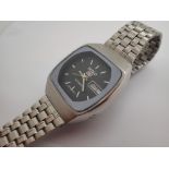 Gents stainless steel automatic wristwatch