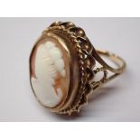 9ct gold cameo set ring size Q 7.