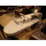 Singer electric steam clothes press CONDITION REPORT: The electrical items included