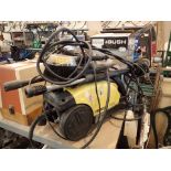 Karcher 620m pressure waasher complete with brushes CONDITION REPORT: The