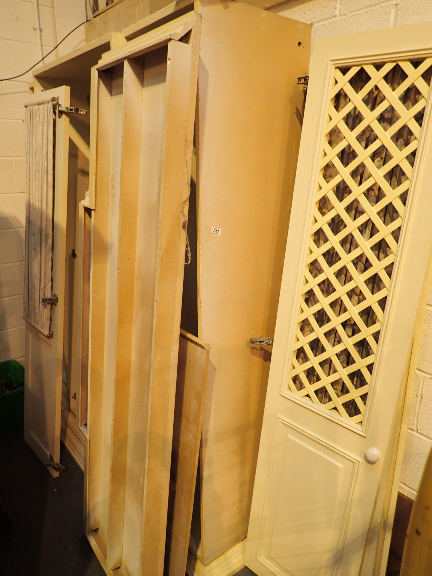 Large MDF wardrobe with lattice doors