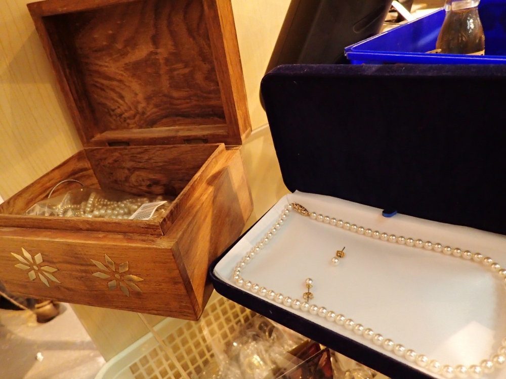 Brass inlaid jewellery box with costume jewellery contents