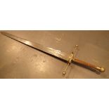 Reenactment steel broadsword with brass guard and pommel blade length 90 cm