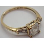 14ct gold tureen-stone dress ring size R