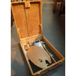 Chatsworth artist painting box / easel