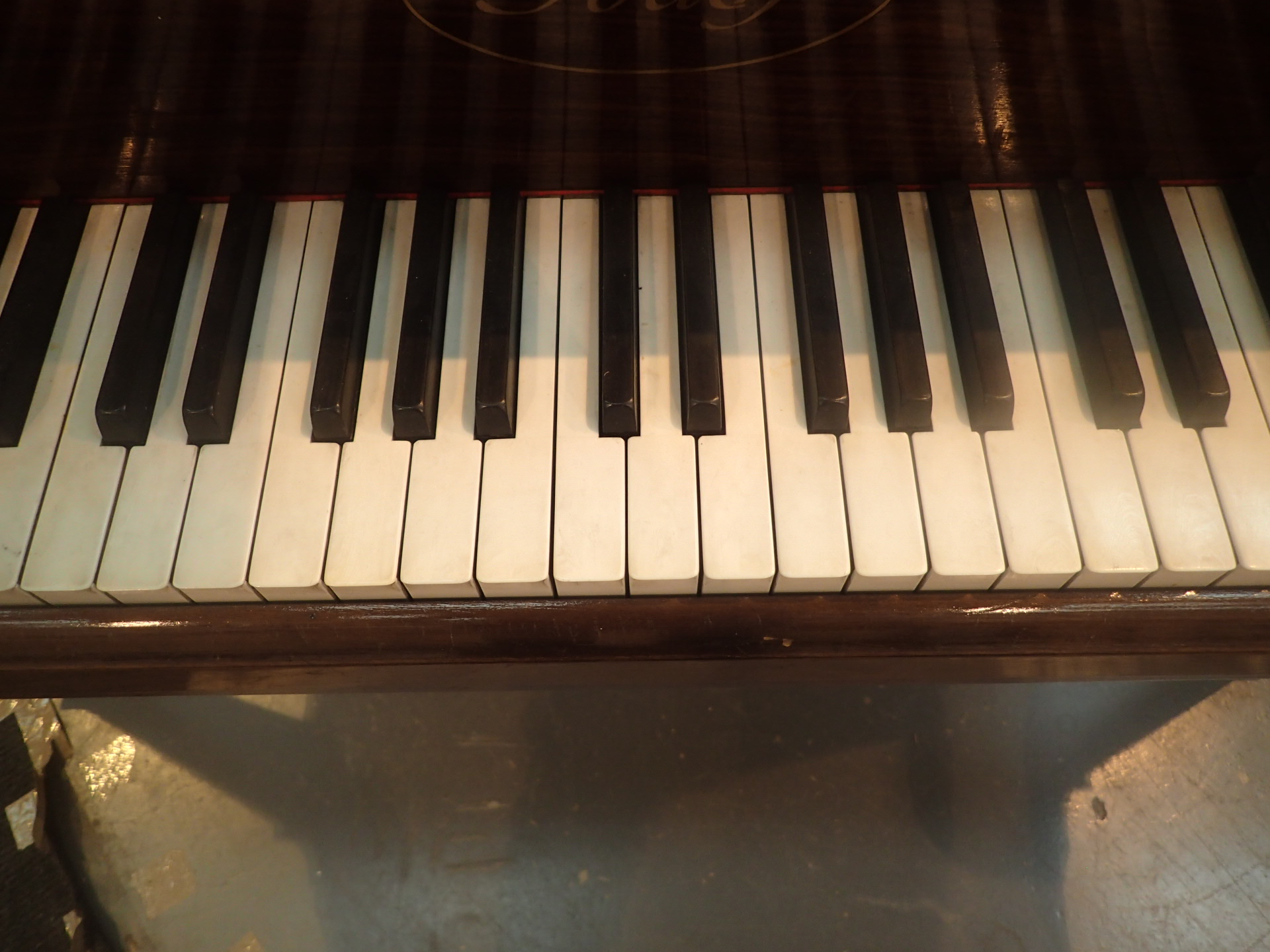 IBach baby grand piano in mahogany - Image 3 of 5