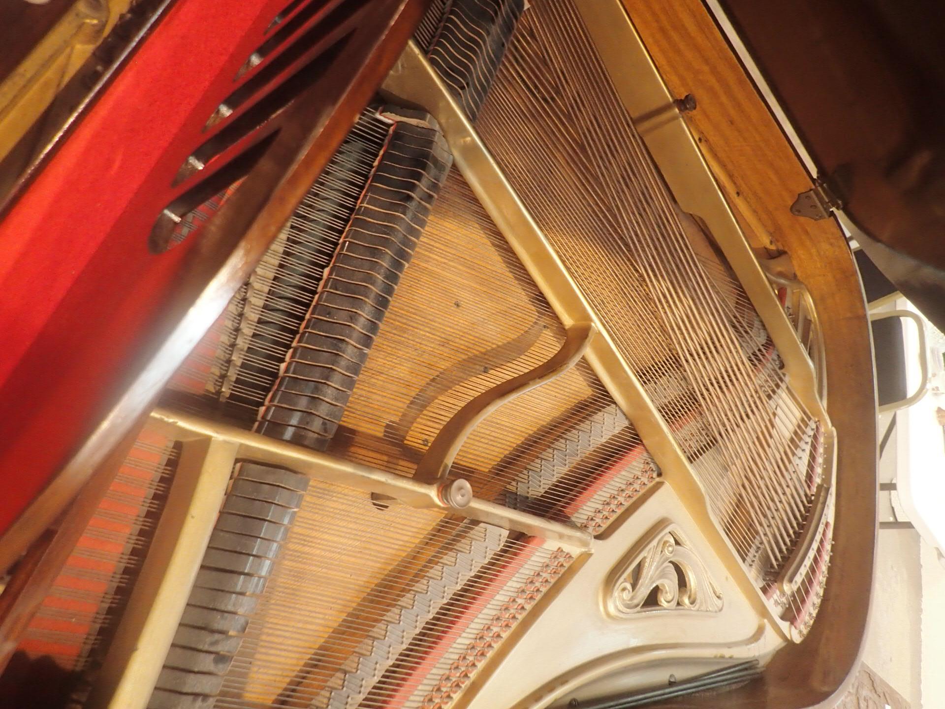 IBach baby grand piano in mahogany - Image 4 of 5