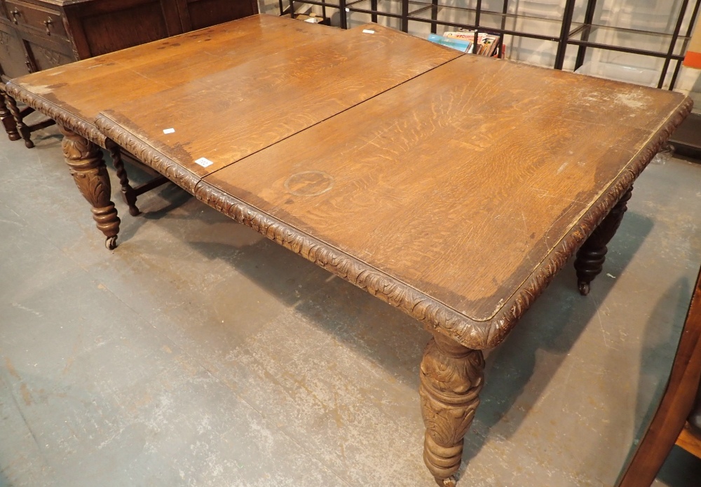 Victorian oak wind out dining table with two extra leaves 150 cm closed 244 cm extended