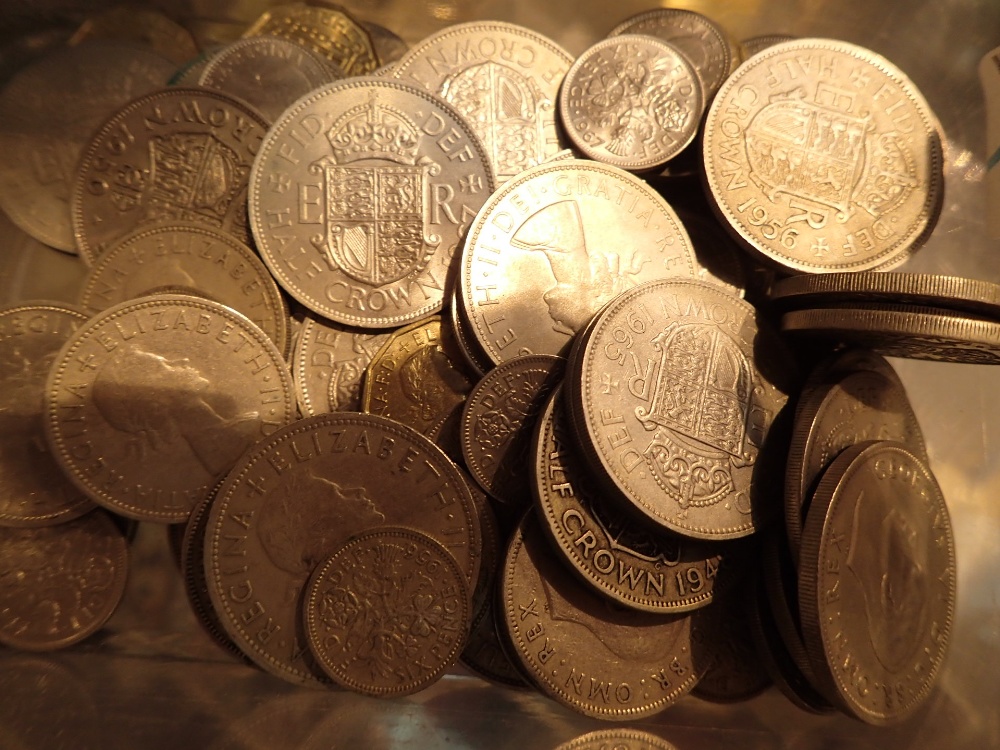 Box of mixed worldwide coinage