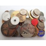 Mixed UK and world coins and tokens