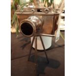 Metal camera on stand H: 37 cm CONDITION REPORT: L: 20 cm